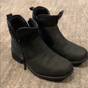 Ugg black ankle boots size 7